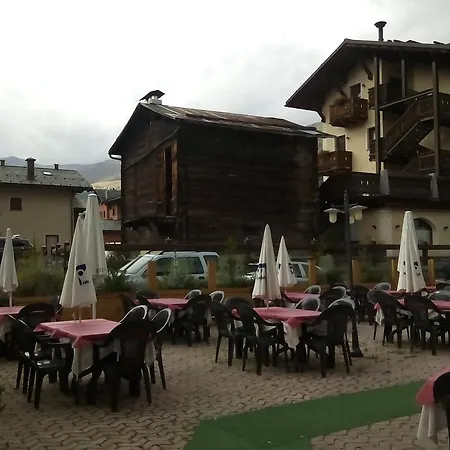 Angelica Hotel