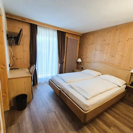 Angelica Hotel 3*