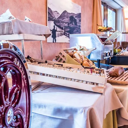 Angelica Hotel 3*