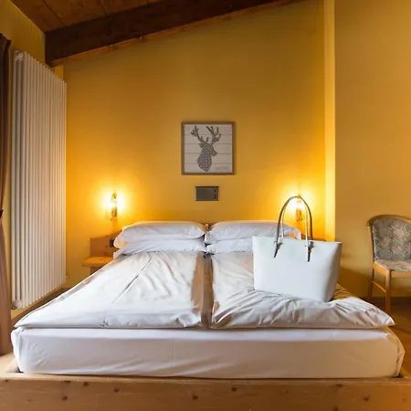 Angelica Hotel